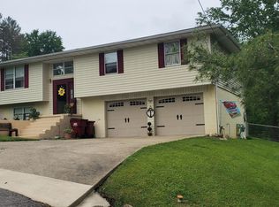 206 Belleview Dr, Russell, KY 41169