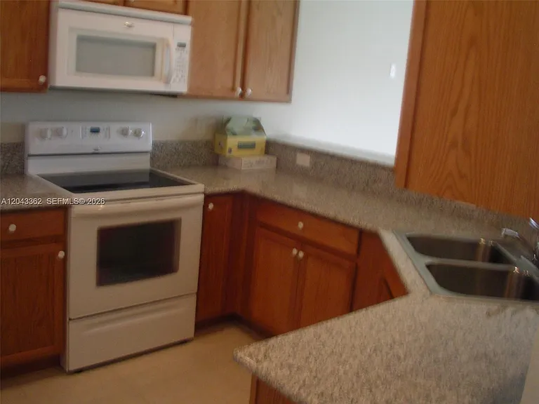 9247 Chambers St — Photo 6