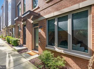 864 Thompson Cres #44, Rockville, MD 20852