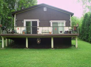 8832 S Sleepy Hollow Rd, Waldron, IN 46182