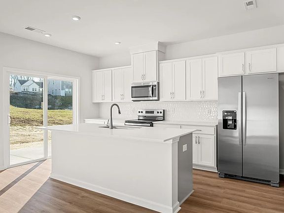 The Blackwell B Kitchen