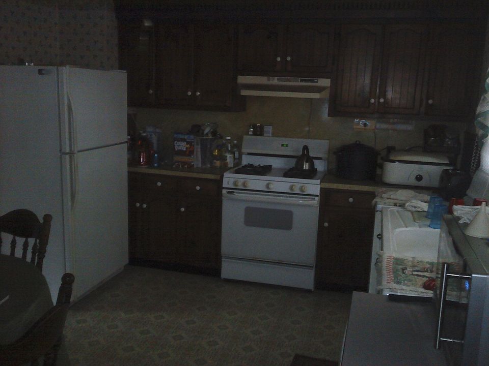 2nd image of 202 Taxus St