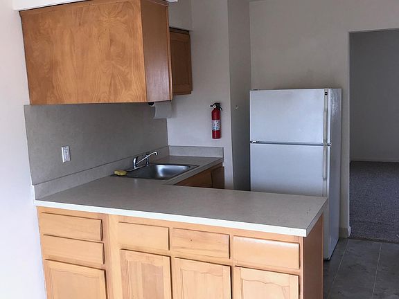 3rd image of 82 Fairview Ave APT 7