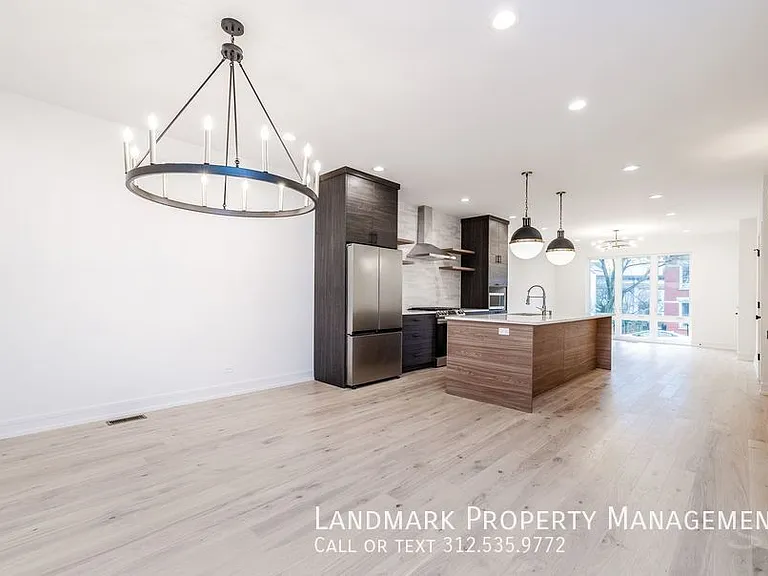 1726 W Cullerton St #1 — Photo 16