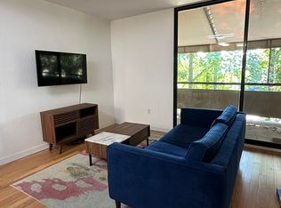 200 P St APT F33, Sacramento, CA 95814