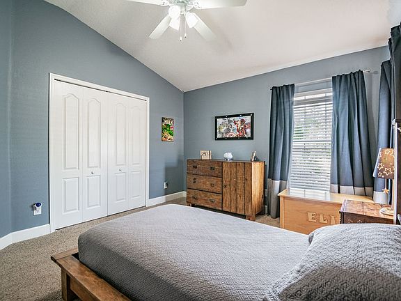 3rd image of 12715 Stanwyck Cir