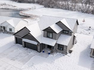 1870 Hadley Hills Dr NE, Rochester, MN 55906