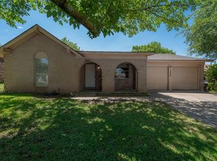 1409 Mimosa St, Cleburne, TX 76033