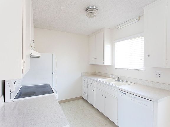 4th image of 3850 Haines St APT D