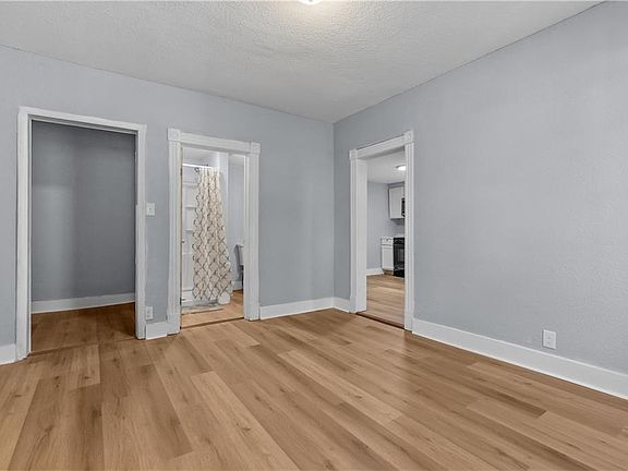 5th image of 1318 18th St