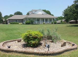 44 Deercreek Ct, Eufaula, OK 74432