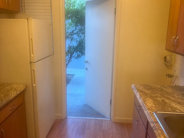 3704 N Abby St — Photo 19