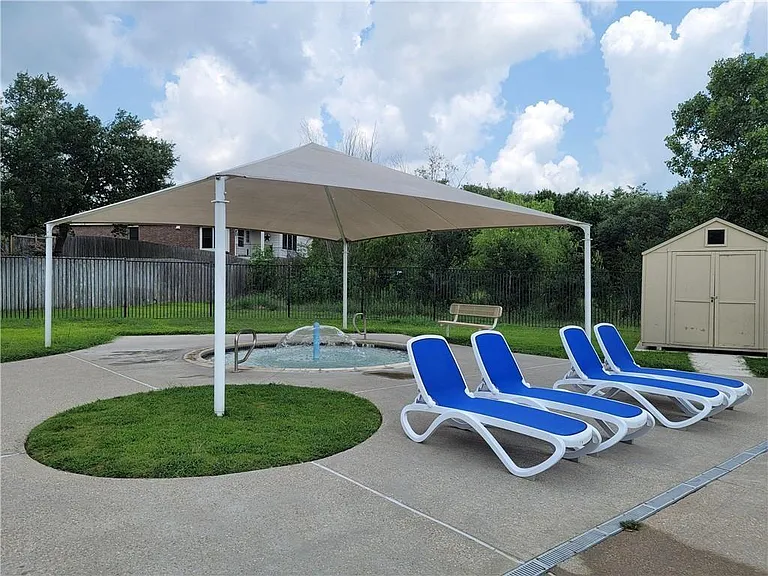 208 Hummingbird Ln — Photo 24