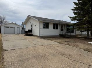 105 4th Ave N, Falher, AB T0H1M0