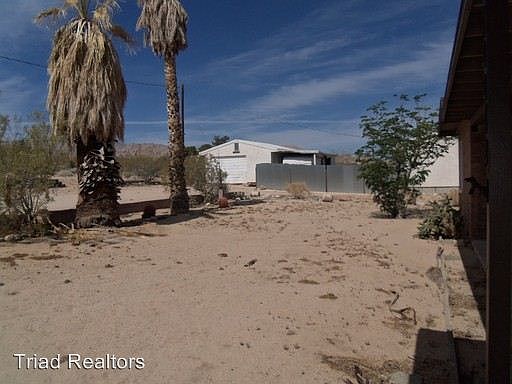 5th image of 70072 Cottonwood Dr