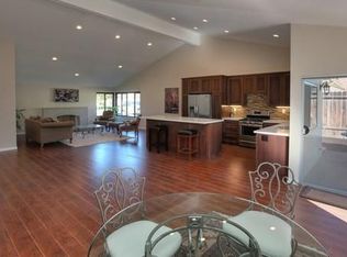 6163 Manzanillo Dr, Goleta, CA 93117