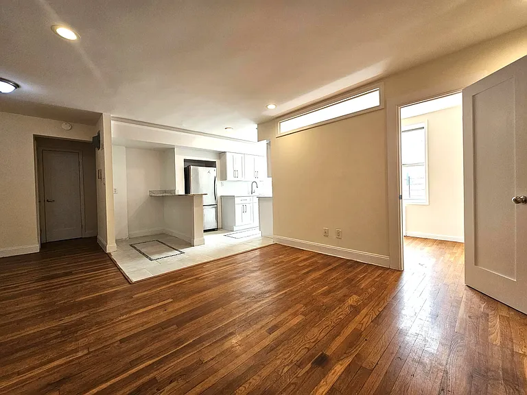 9010 34th Ave #4M — Photo 1