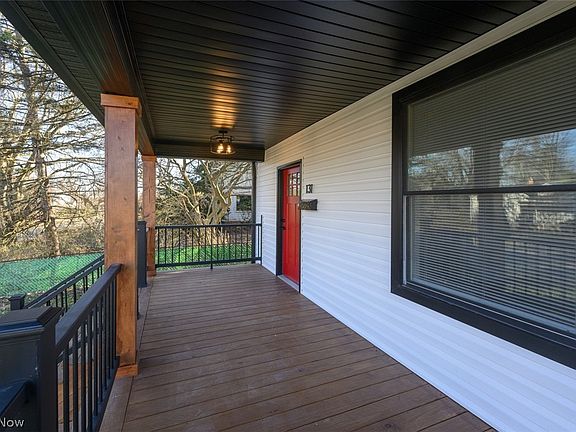 4th image of 131 23rd St SE