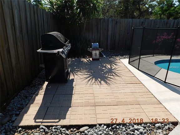 3rd image of 1706 Coppertree Dr