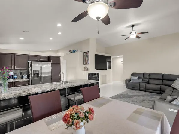 1210 Cherry Oak Ln, Manteca, CA 95336
