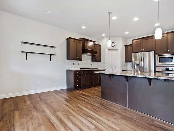 4th image of 12439 NE 153rd Pl