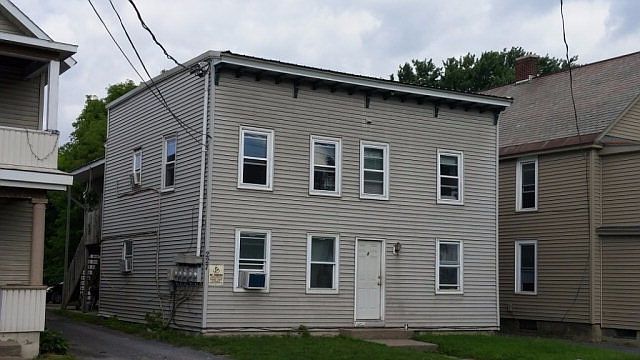 2nd image of 227 Margaret St