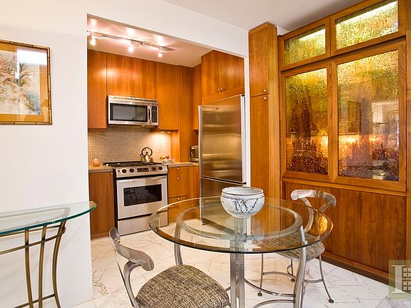 3rd image of 2621 Palisade Ave APT 7G