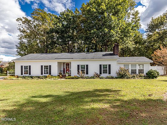 2nd image of 4598 Wayne Memorial Drive