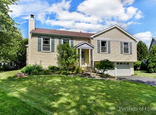 2140 Saber Ct, Naperville, IL 60565
