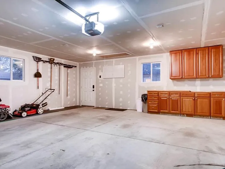 3720 Dahlia St — Photo 15