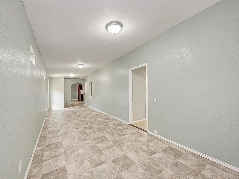 4701 Bandera Rd — Photo 19