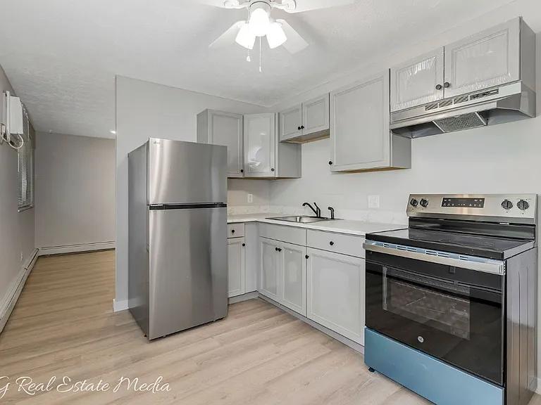 2455 Montana Ave #2 — Photo 6