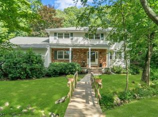 123 Kitchell Lake Dr, West Milford, NJ 07480