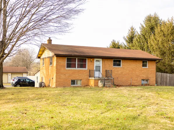 7946 Mann Rd, Indianapolis, IN 46221