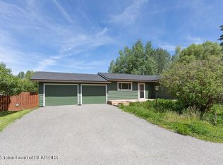 1065 W Longhorn Dr, Jackson, WY 83001