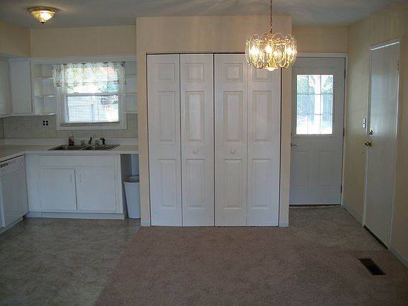 4th image of 346 Lutz Dr