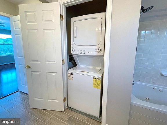3rd image of 45482 Westmeath Way Unit H22