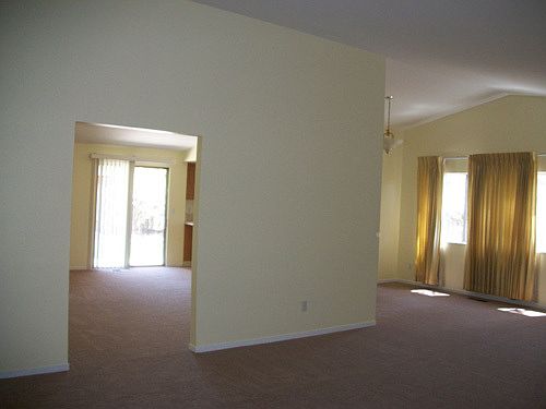 2nd image of 2471 Woodcrest Ln