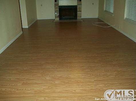 5th image of 203 Downshire Dr
