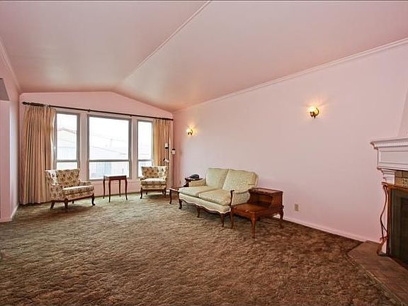 2nd image of 21 Nahua Ave