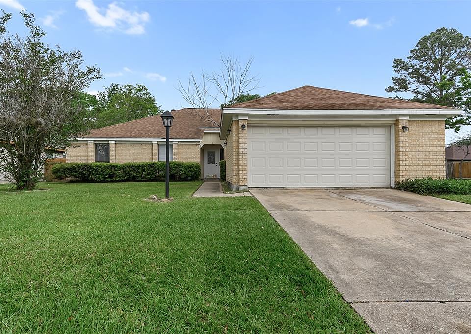 1st image of 21302 Park Bend Dr