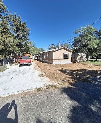 2nd image of 703 Fir Ln
