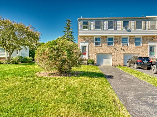 7 Bramblewood Ln