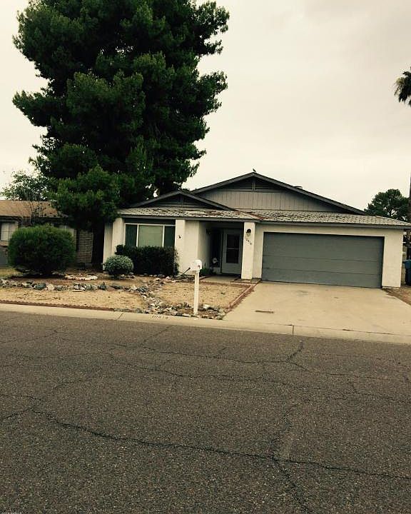 1st image of 10414 W Calle Del Oro