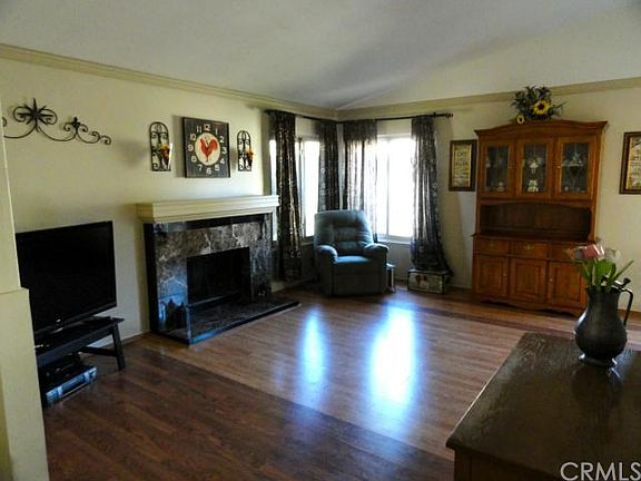 2nd image of 25558 Orangewood Ln