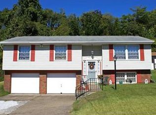 415 Kinkura Dr, Pittsburgh, PA