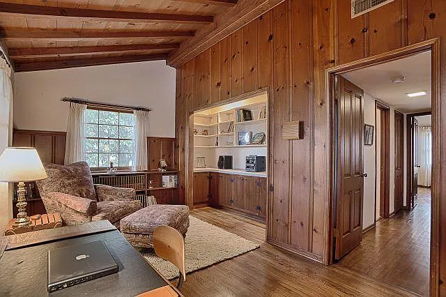 556 Scenic Dr — Photo 7