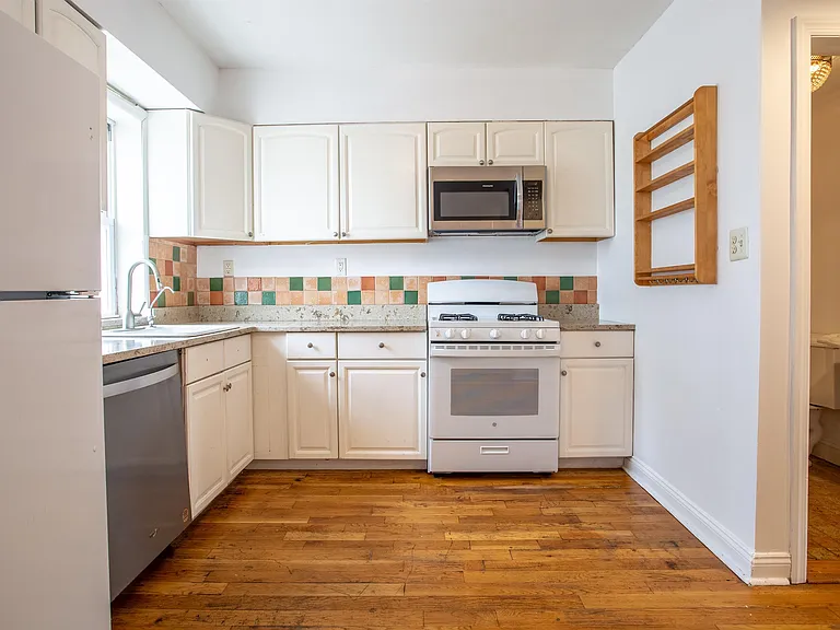 639 Palisade Ave #2 — Photo 10