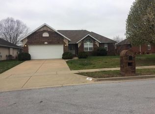 381 Melaleuca Dr, Springfield, MO 65809