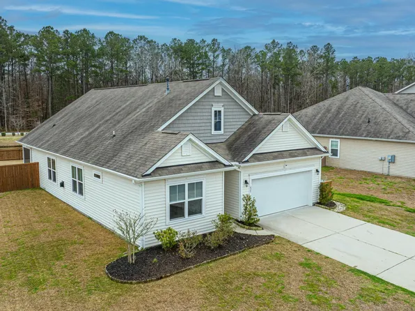 625 Woolum Dr, Moncks Corner, SC 29461